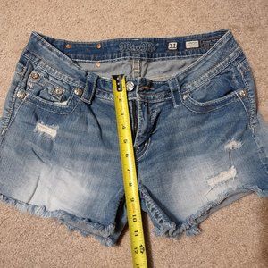 Miss Me Signature Short 31